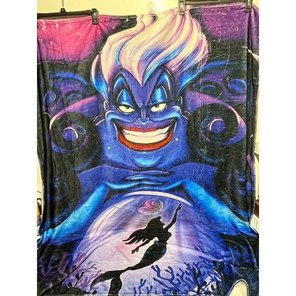 Disney The Little Mermaid Ursula Sea Witch Beach Towel‎ oversized